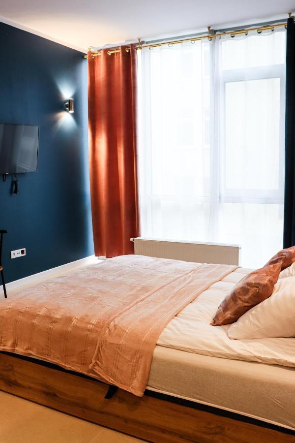 Apart Hotel Варшава Екстер'єр фото